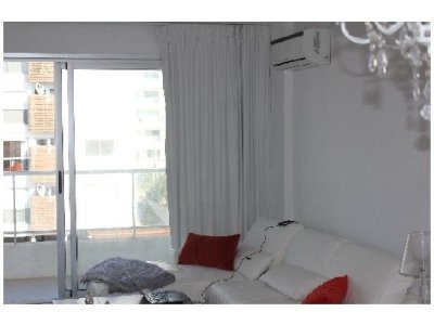 Edificio en excelente zona!!