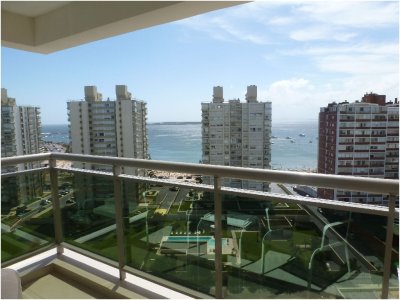 Apartamento frente al mar  en alquiler y venta en Punta del Este!