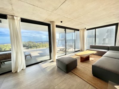 Excelente apartamento en alquiler tres dormitorios en Manantiales con vista al mar, Uruguay
