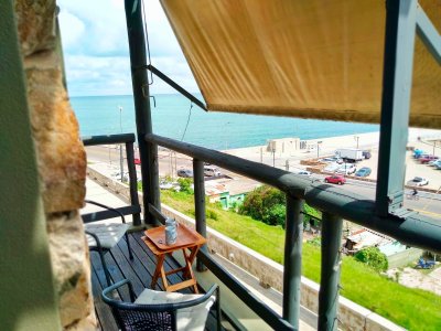 Venta apartamento 2 dormitorios frente al mar piriápolis