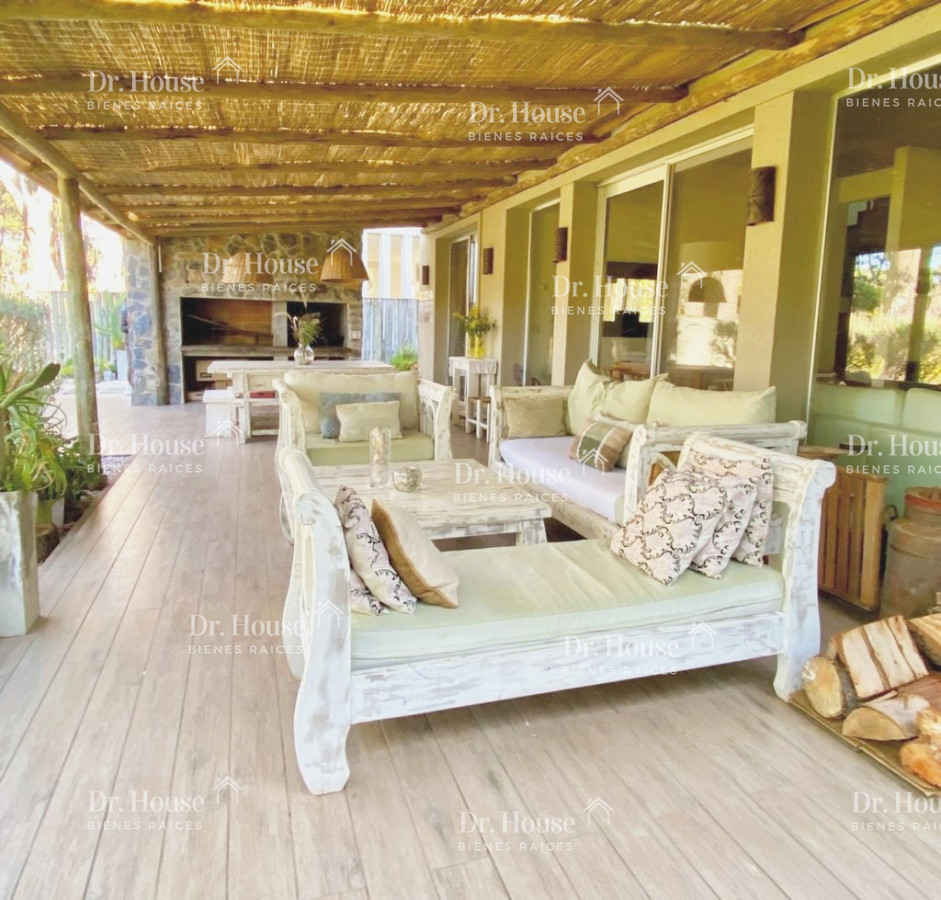 casa en barrio privado, 4 suites, parrillero, hermosa! - drh801c