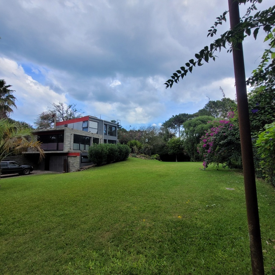 Imagen de Casa en Rincón del Indio, Punta del Este. 3 dormitorios, terreno de 1678 m²