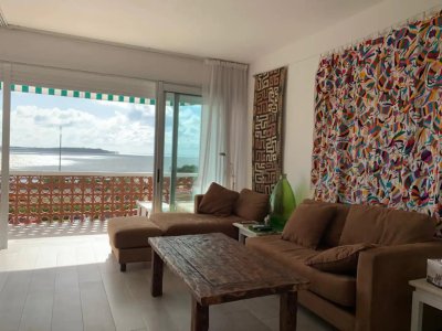 Alquiler de apartamento 2 dormitorios en Playa Mansa, Punta del Este 