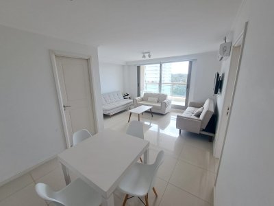 Apartamento en Torre Full Amenitites en Punta del Este, 1 Dormitorios y 1 Baños