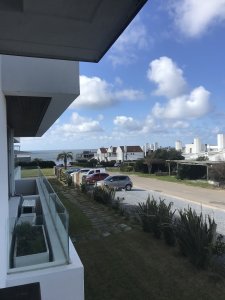 Alquiler a mts del agua en playa Montoya, Uruguay,