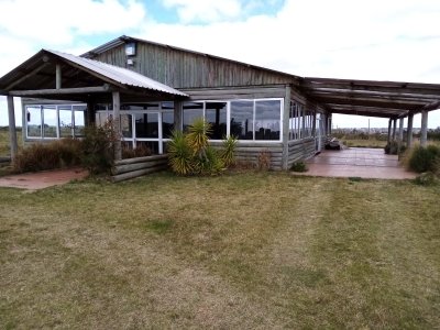 Chacra en venta de 5 hectáreas con tajamar y casa