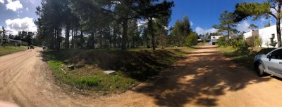 Terreno esquinero en venta Barrio privado con todo los servicios.
