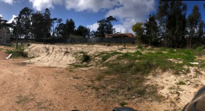 Oportunidad de terreno en venta.  Barrio privado con todo los servicios.