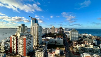 Espectacular departamento en torre de renombre Peninsula