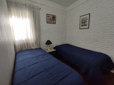 Apto en venta, Punta del Este, A 200 metros playa brava