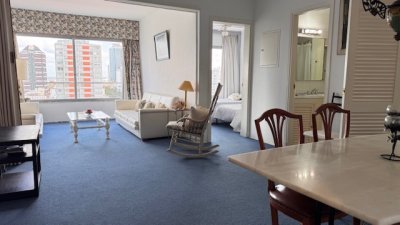 Apartamento en Peninsula, 1 dormitorios y medio con garaje