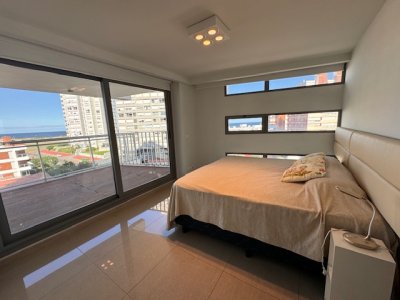 Muy buen Apartamento con vista a playa Brava - Consulte!!!!!