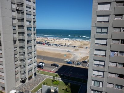 Apartamento en playa brava.