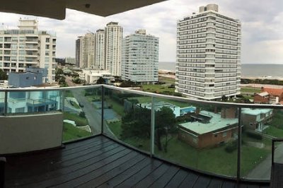 Muy buen apartamento de 3 dor y servicio en la Brava!! 