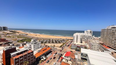 Encantador departamento con vista hermosa hacia brava.