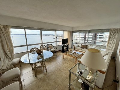 Peninsula 3d, 3 baños, Balcon cuenta con una excelente vista a playa mansa y brava. Consulte!!!!!!