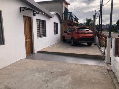 Casa en Maldonado -  barrio Artigas - Se permuta por casa menos valor.