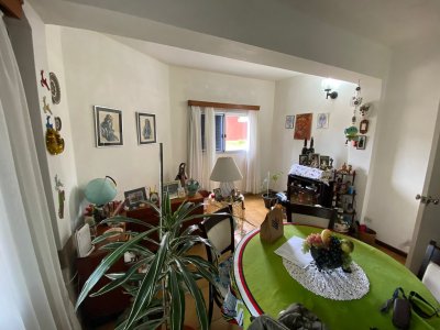 Muy acogedora casa en Barrio Rivera! consultenos