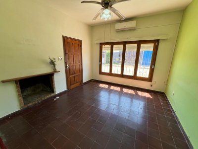 Muy buena casa en San Carlos! CONSULTENOS