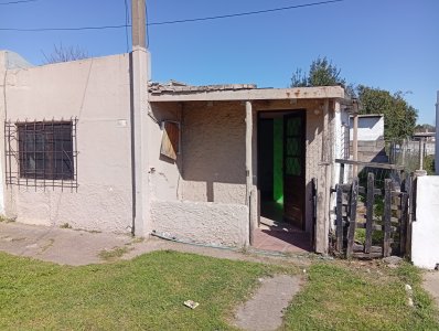 OPORTUNIDAD Casa para recicvlar en San Carlos!