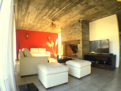 Hermosa casa en Montoya-Manantiales! Ideal para disfrutar del Verano!