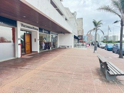 Local comercial entrada a gorlero