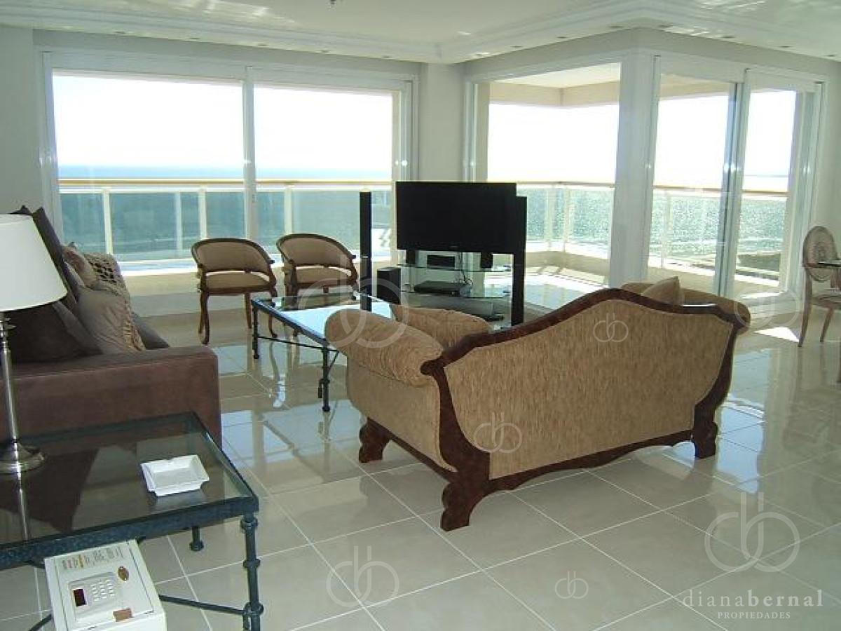 Mansa - GoPunta - Portal Inmobiliario de Punta del Este - Maldonado