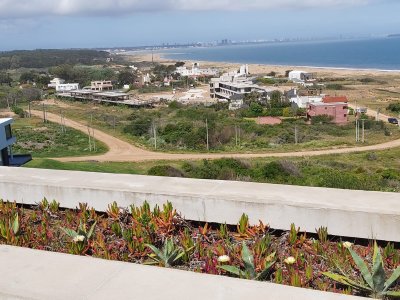 Apartamento 2 dorm en el Lomo de la Ballena, excelente vista