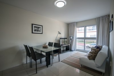 Apartamento de 1 dormitorio con garaje en Península, Punta del Este