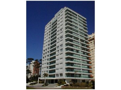 Apartamento en Mansa, 4 dormitorios *