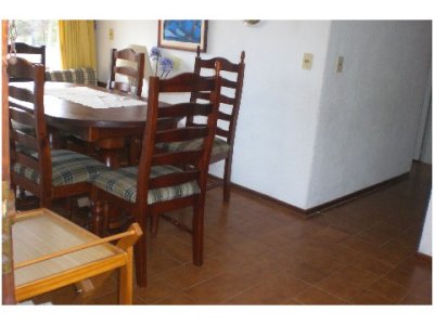 Apartamento en Pinares, 3 dormitorios *