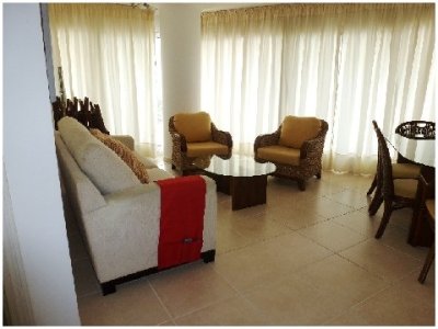 Apartamento en Brava, 3 dormitorios *