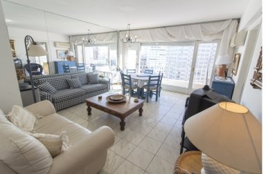 Apartamento en Peninsula, 2 dormitorios *