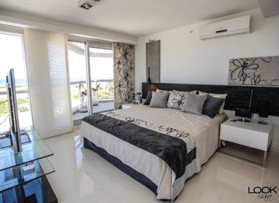 Apartamento en Brava, 3 dormitorios *