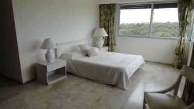 Apartamento en Roosevelt, 3 dormitorios *