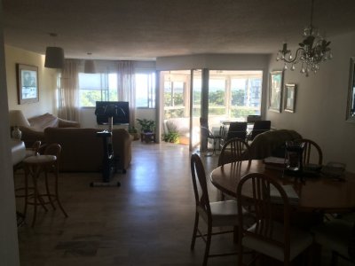 Apartamento en Roosevelt, 3 dormitorios *