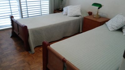 Apartamento en Brava, 3 dormitorios *