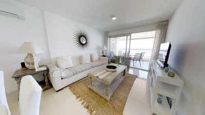 Apartamento en Brava, 3 dormitorios *
