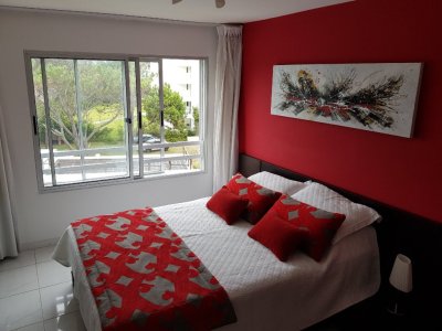 Apartamento en Pinares, 2 dormitorios *