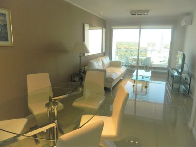 Apartamento en Brava, 2 dormitorios *