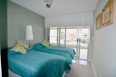 Apartamento en Brava, 2 dormitorios *