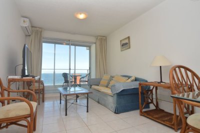 Apartamento en Brava, 2 dormitorios *