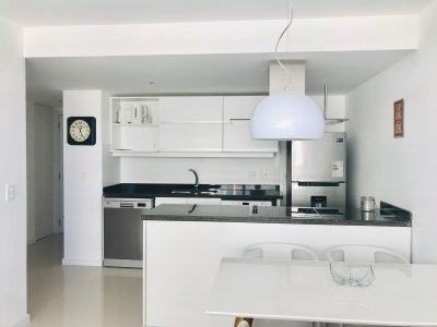 Apartamento en Brava, 2 dormitorios *