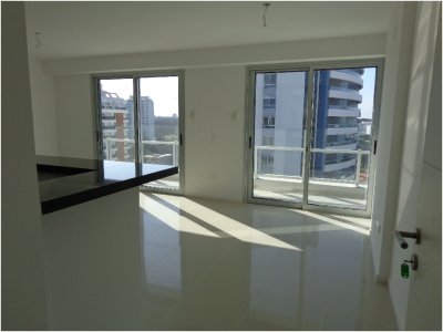 Apartamento en Brava, 3 dormitorios *