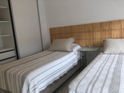 Apartamento en Peninsula, 3 dormitorios *