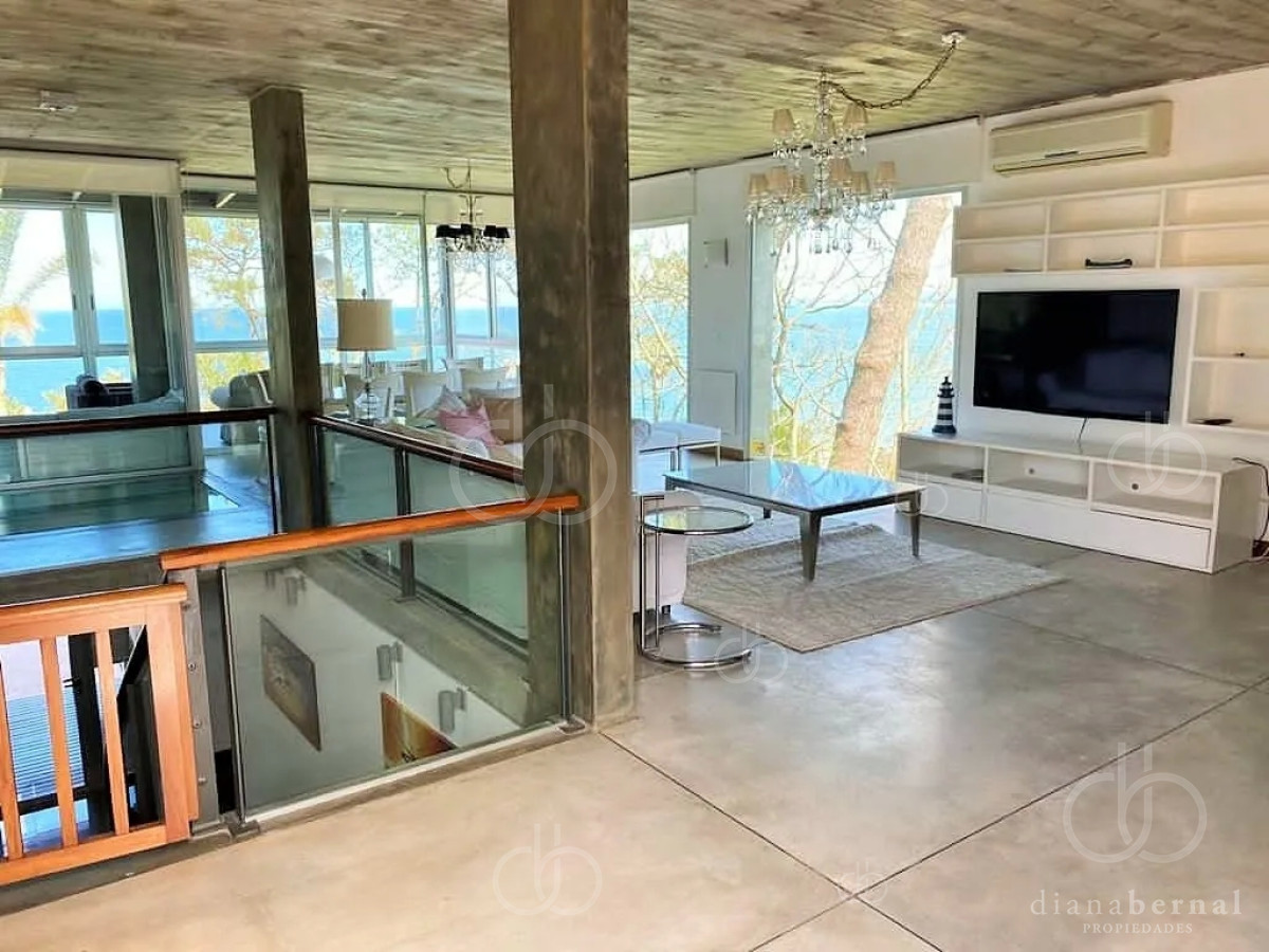 Lomo de la Ballena - GoPunta - Portal Inmobiliario de Punta del Este - Maldonado