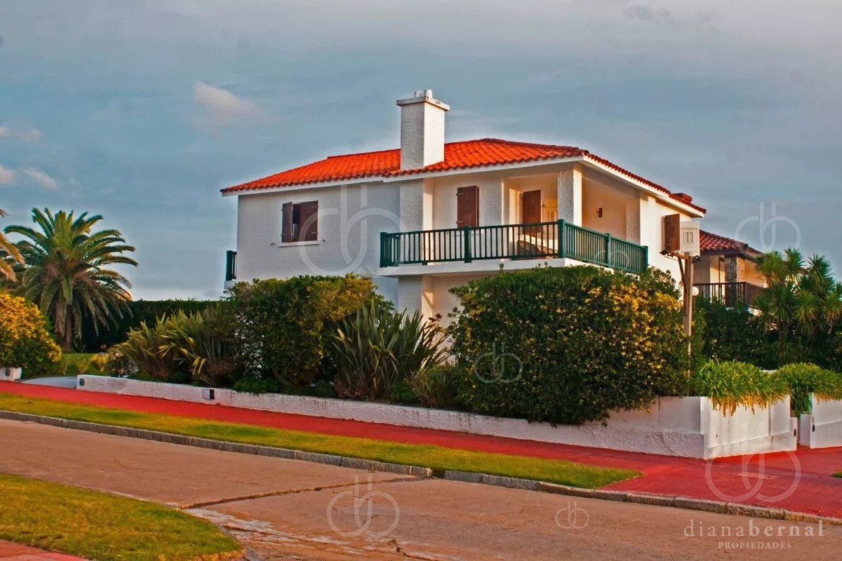 Peninsula - GoPunta - Portal Inmobiliario de Punta del Este - Maldonado
