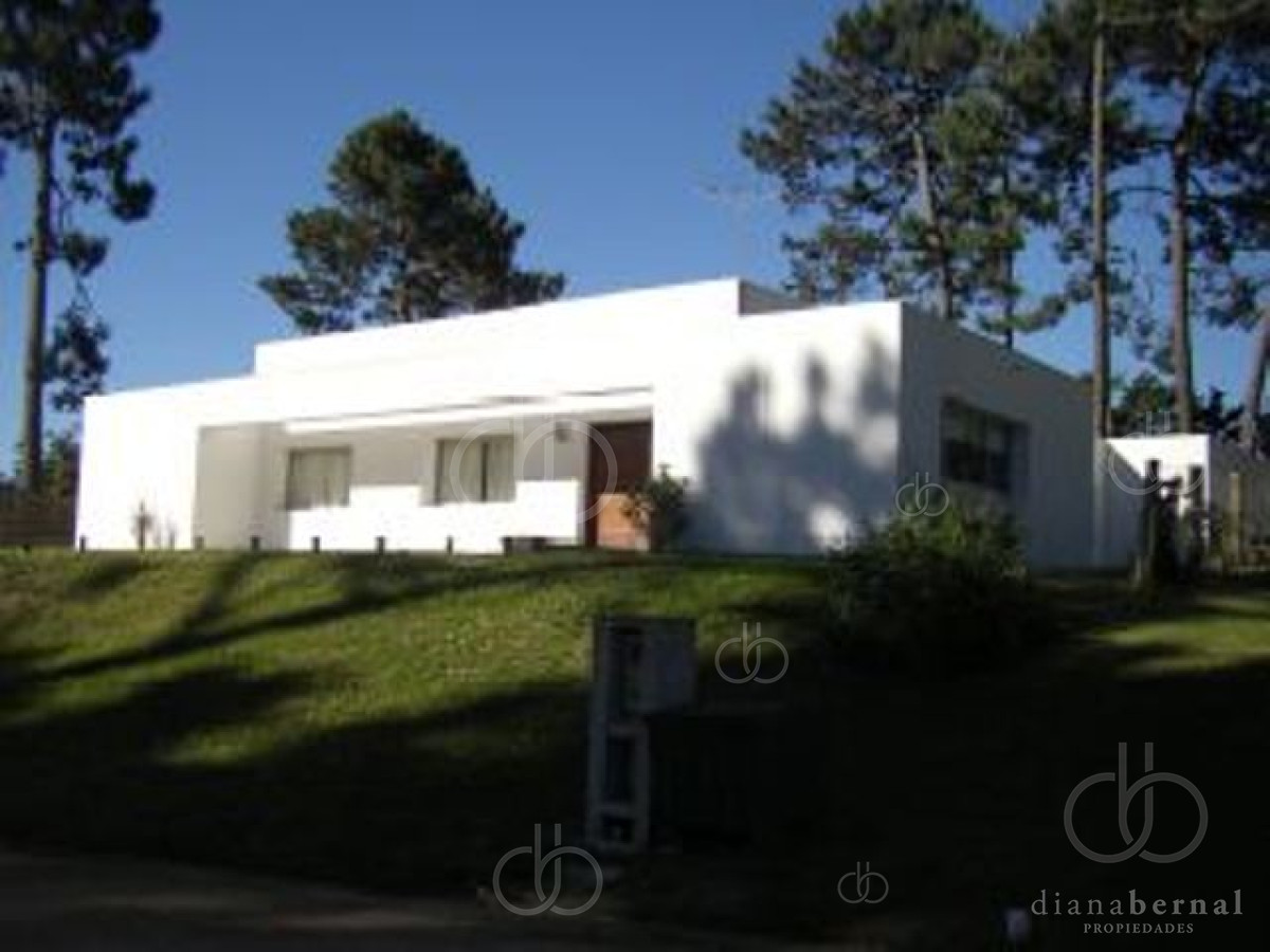 Lugano - GoPunta - Portal Inmobiliario de Punta del Este - Maldonado