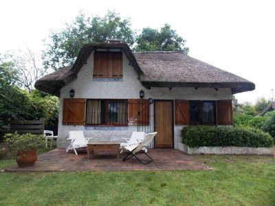 Punta del este, Rincón del Indio, chalet de 2 dormitorios y 2 baños y playroom.