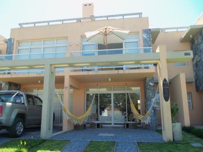 Punta del Este, Manantiales, 3 dormitorios, 2 baños *